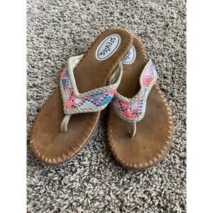 Stevie’s girls sz. 3/4 colorful design flip flops. Great, cute pair